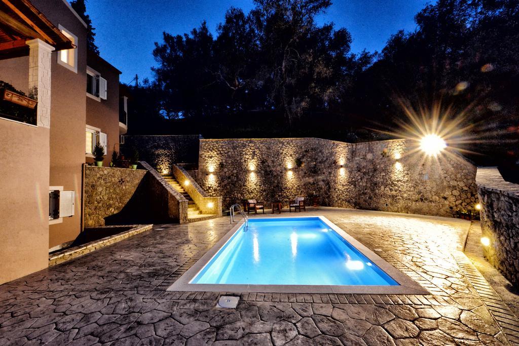 Villa Natalia Kouramades Exterior photo